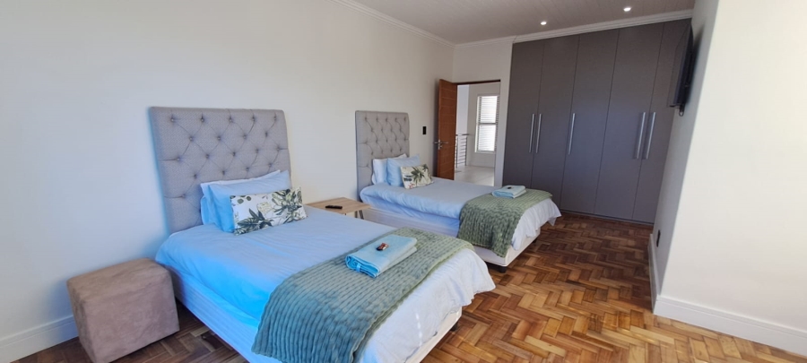 3 Bedroom Property for Sale in Calypso Beach Western Cape